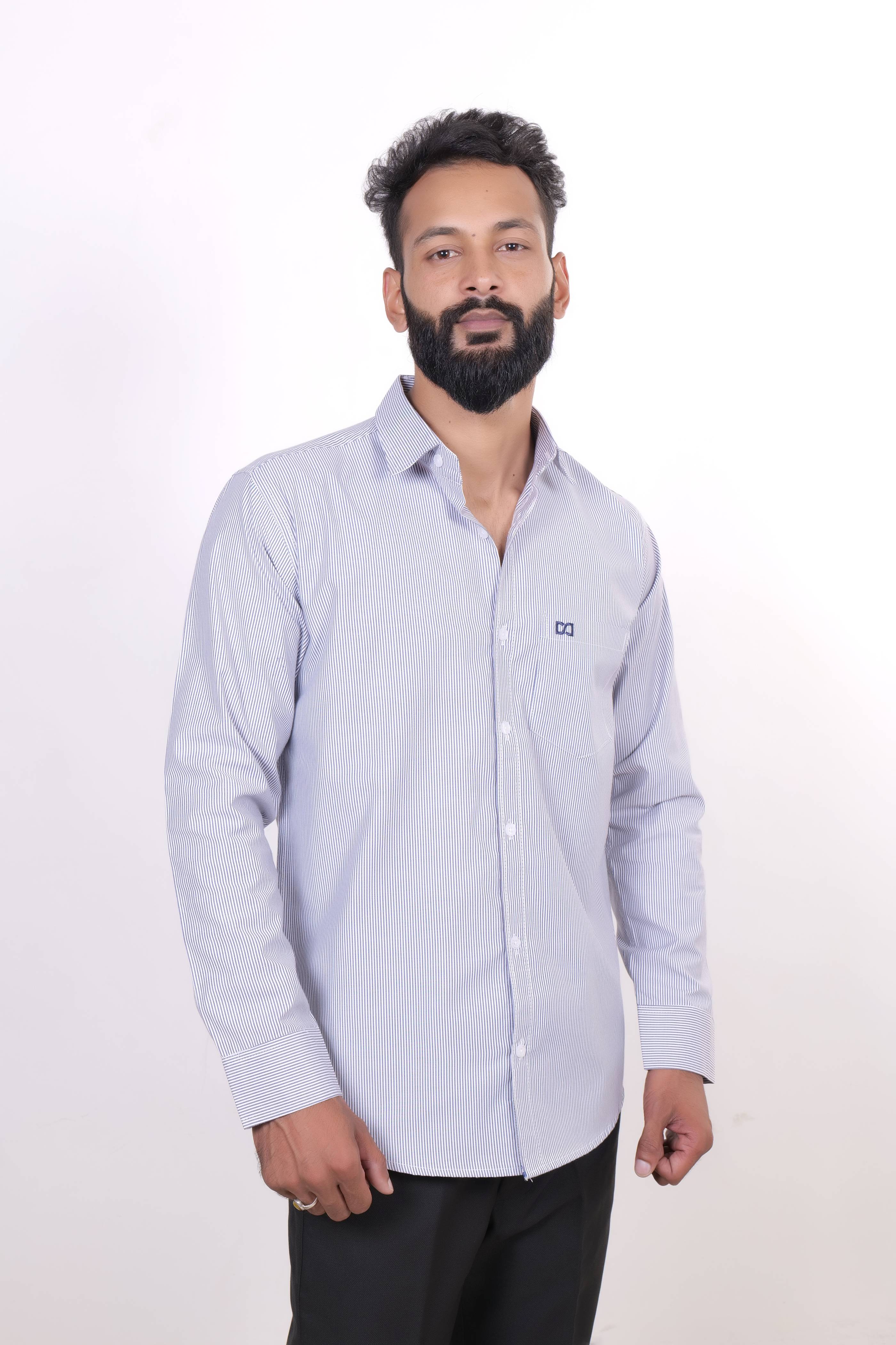 Drapes&Dream Navy Blue Striped Casual Men's Shirt
